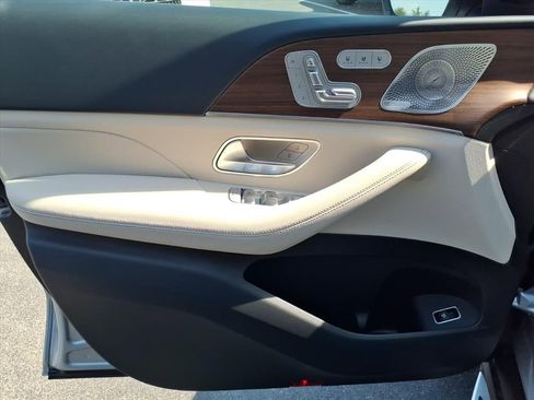 New 2026 Mercedes-Benz GLS 450 4MATIC image 11