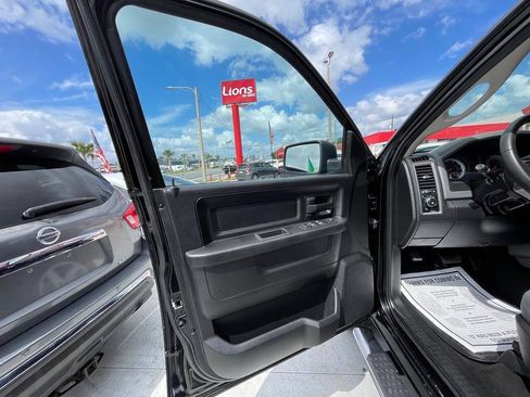 Used 2013 RAM 1500 Express AWD/4WD image 16