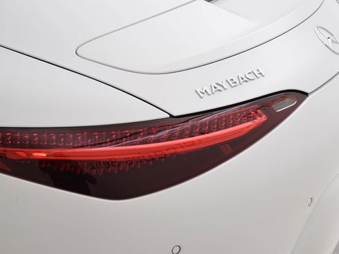 New 2026 Mercedes-Benz Maybach SL 680 image 13