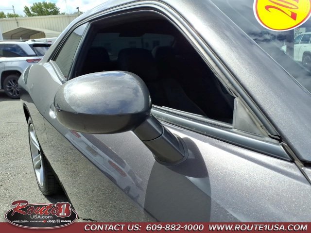 Used 2018 Dodge Challenger R/T RWD image 12
