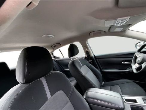 Used 2023 Nissan Sentra SV image 19
