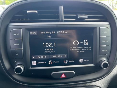 Used 2025 Kia Soul LX w/ LX Technology Package FWD image 20
