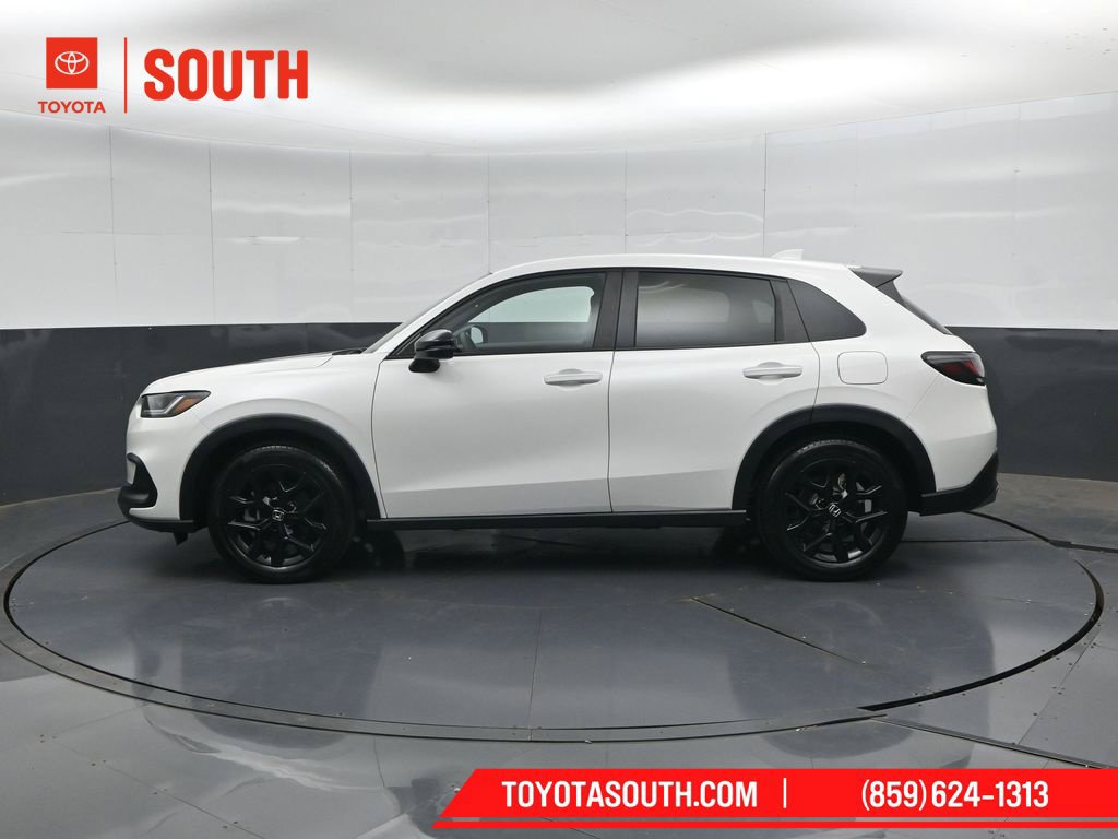Used 2025 Honda HR-V Sport image 7