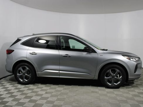Used 2023 Ford Escape ST-Line w/ Equipment Group 301A FWD image 32