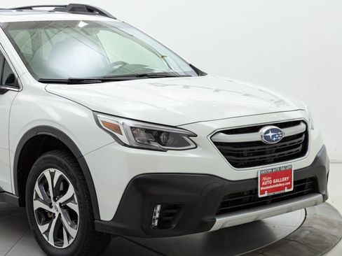 Used 2022 Subaru Outback Limited XT image 18
