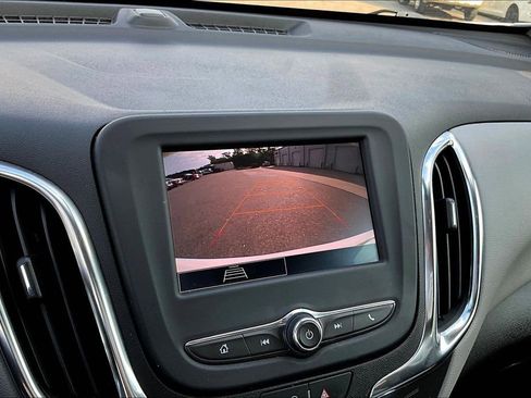 Used 2024 Chevrolet Equinox LT AWD/4WD image 16