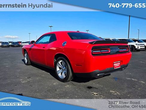Used 2023 Dodge Challenger SXT RWD image 5
