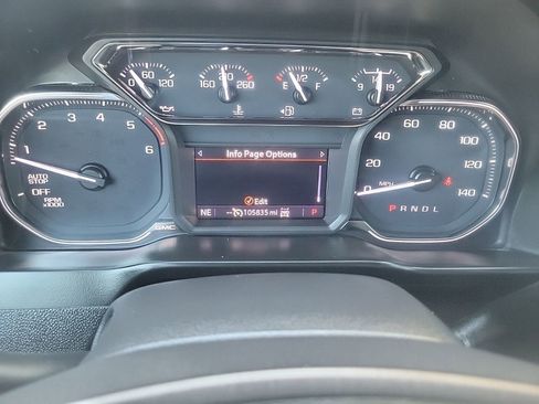 Used 2021 GMC Sierra 1500 AT4 w/ AT4 Preferred Package AWD/4WD image 22