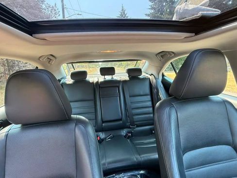 Used 2016 Lexus IS 300 AWD image 7