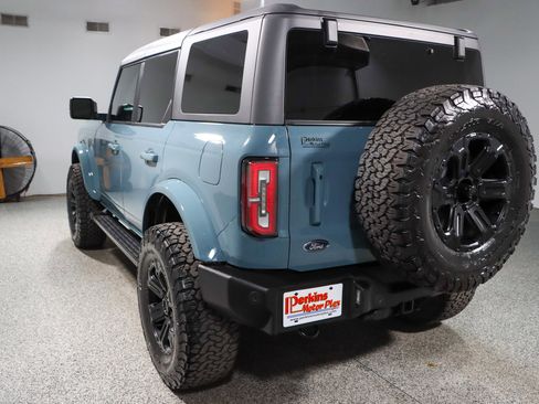 Used 2022 Ford Bronco Outer Banks image 9