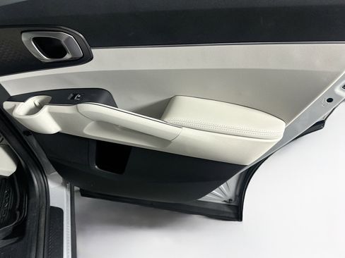 Used 2024 Kia Sorento S w/ Panoramic Sunroof Package image 30