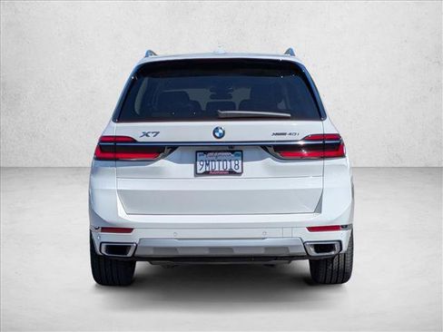 Used 2024 BMW X7 xDrive40i AWD/4WD image 7
