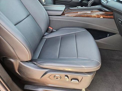 Used 2021 Cadillac Escalade Luxury image 22