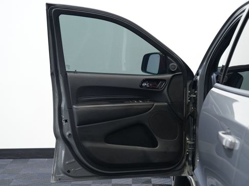 Used 2023 Dodge Durango SRT AWD/4WD image 22