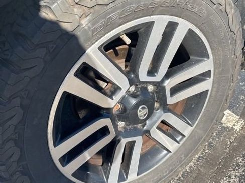 Used 2018 Toyota 4Runner Limited image 12