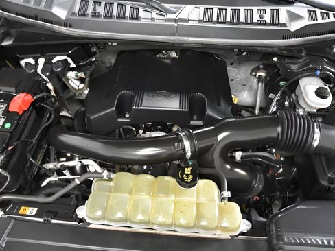 Used 2020 Ford F150 XLT AWD/4WD image 38