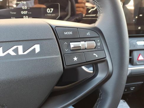 New 2025 Kia K4 EX image 20