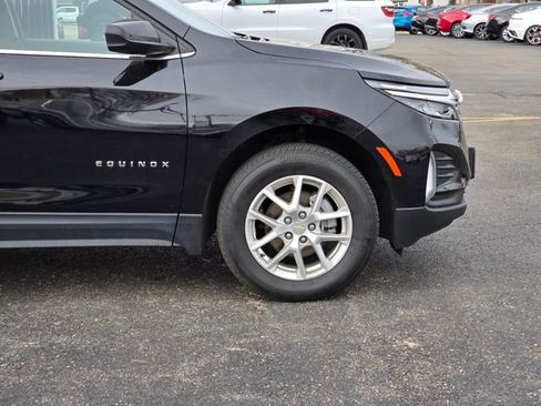 Used 2024 Chevrolet Equinox LT w/ Driver Convenience Package image 9
