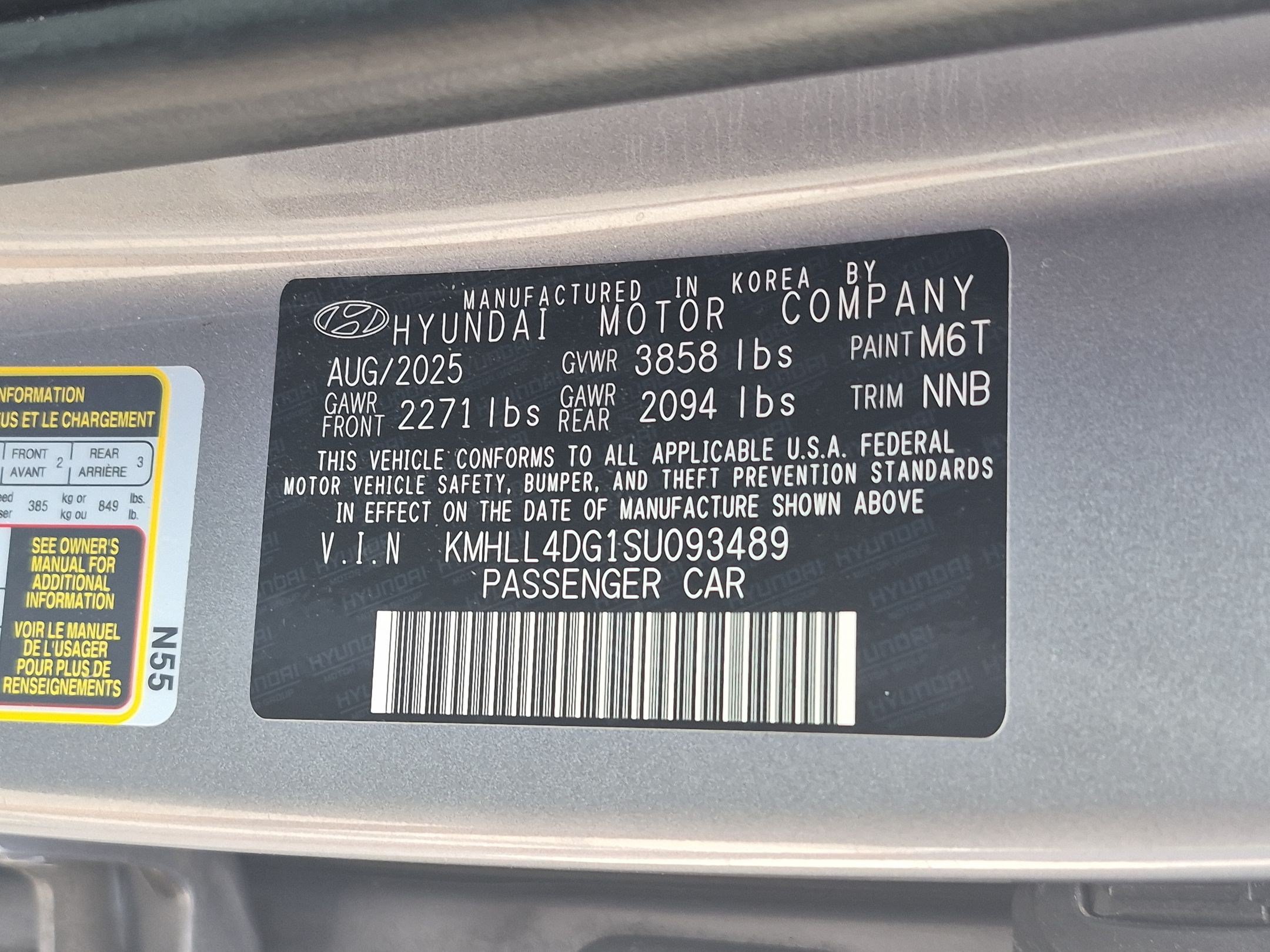 Certified 2025 Hyundai Elantra SE w/ Cargo Package FWD image 32