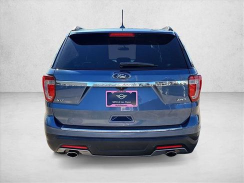 Used 2018 Ford Explorer XLT w/ Equipment Group 201A AWD/4WD image 7