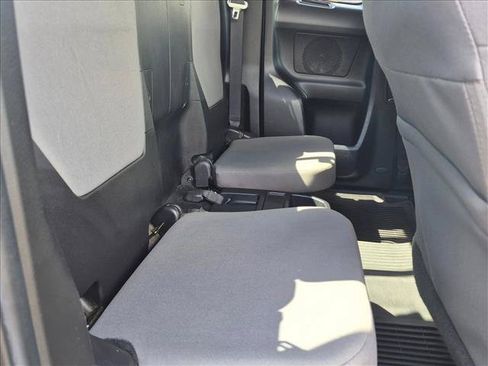 Used 2022 Toyota Tacoma SR w/ SR Convenience Package RWD image 16