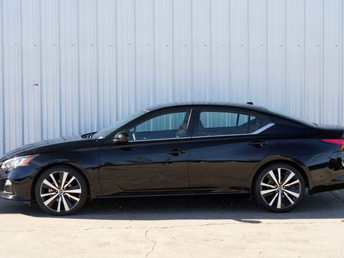 Used 2021 Nissan Altima 2.5 SR image 42