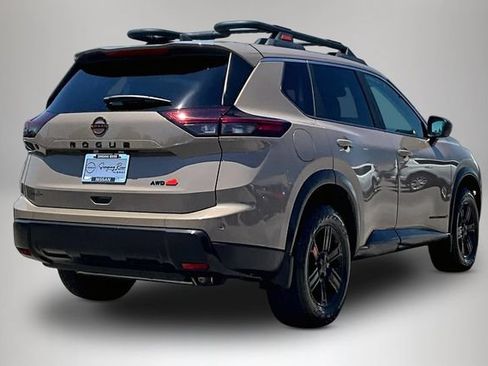 Certified 2025 Nissan Rogue SV AWD/4WD image 5