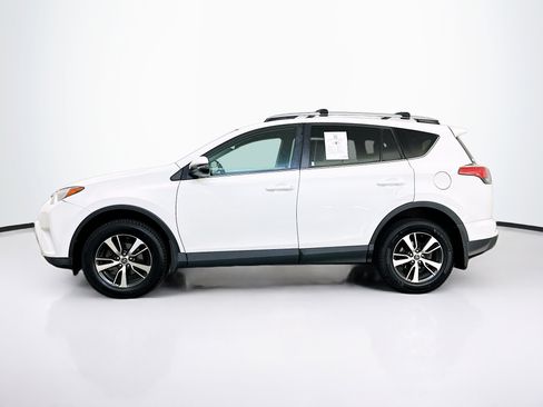 Used 2017 Toyota RAV4 XLE w/ All Weather Liner Package AWD/4WD image 4