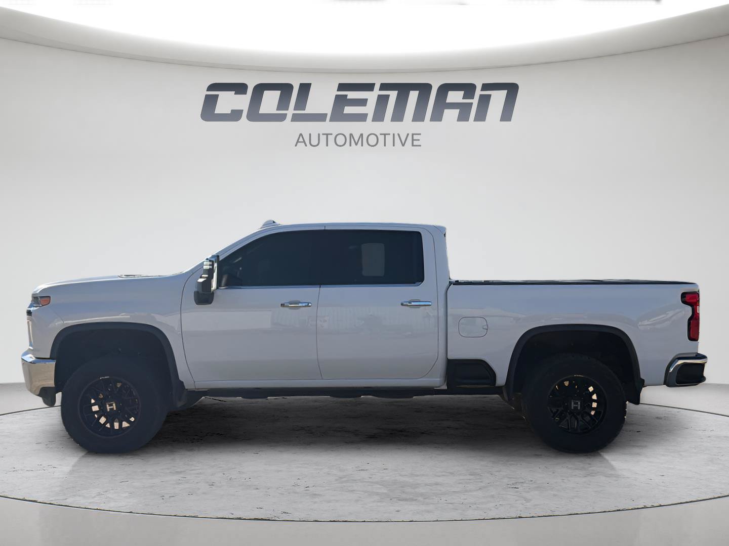 Used 2021 Chevrolet Silverado 2500 LTZ w/ LTZ Plus Package AWD/4WD image 12