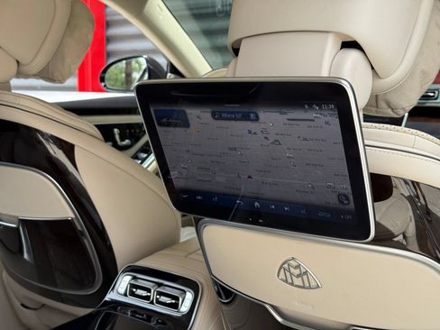 Used 2024 Mercedes-Benz Maybach S 580 4MATIC image 24