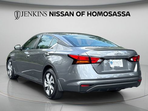Certified 2024 Nissan Altima 2.5 S FWD image 6