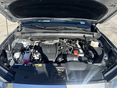 Used 2024 Toyota Grand Highlander XLE image 28