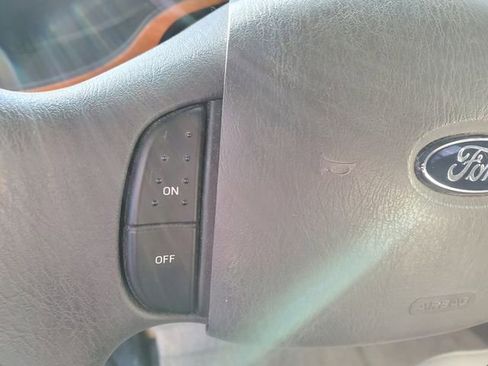 Used 2005 Ford E-450 and Econoline 450 image 7