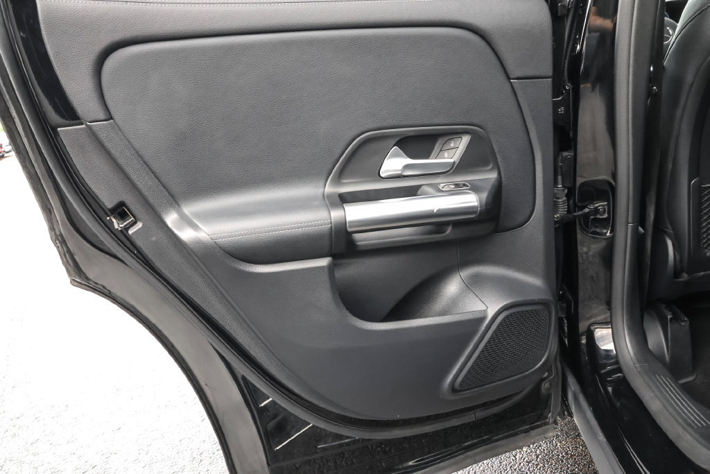 Used 2023 Mercedes-Benz GLA 250 4MATIC image 23
