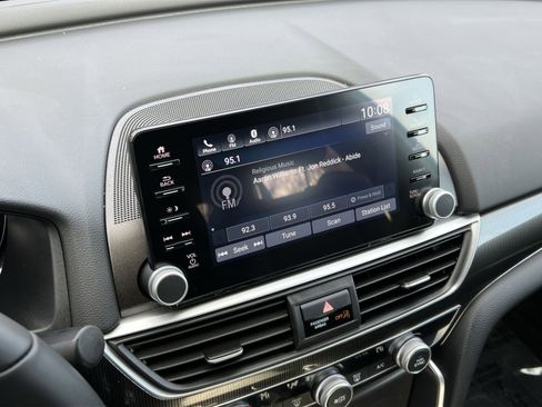 Used 2022 Honda Accord Sport image 16