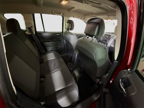 Used 2015 Jeep Compass Sport w/ Power Value Group image 15