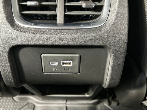 Used 2020 Chevrolet Blazer LT image 17