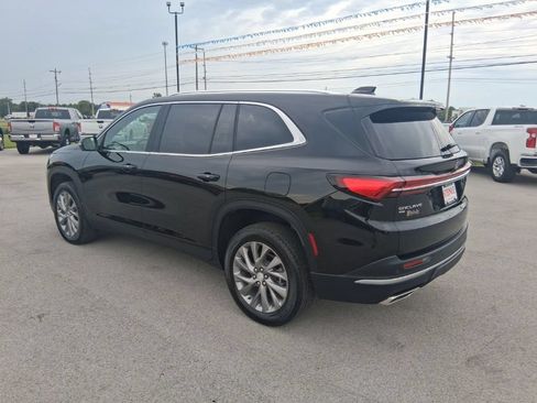 Used 2026 Buick Enclave Preferred w/ LPO, Floor Liner Package AWD/4WD image 9