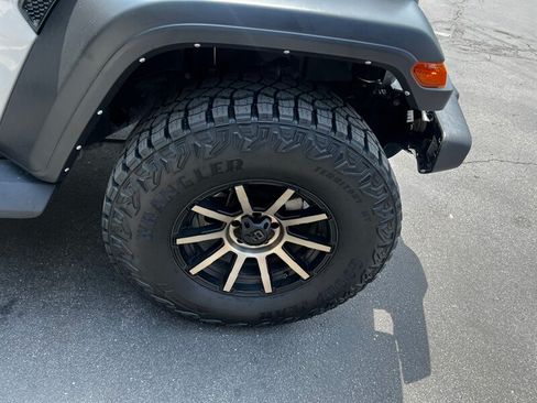 Used 2021 Jeep Wrangler Unlimited Sport AWD/4WD image 15