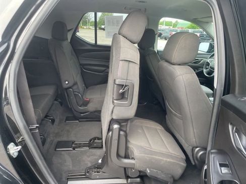 Used 2020 Chevrolet Traverse LT FWD image 38