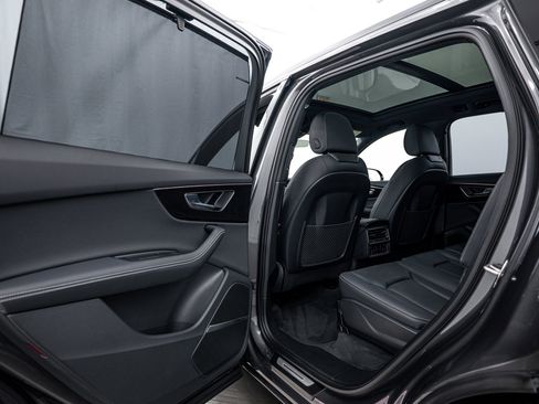 Certified 2025 Audi Q7 3.0T Premium Plus w/ Premium Plus Package image 17