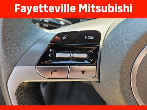 Used 2024 Hyundai Elantra SEL FWD image 26