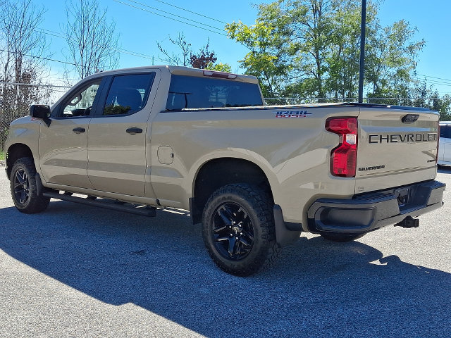 Used 2022 Chevrolet Silverado 1500 Custom Trail Boss w/ LPO, Dark Essentials Package AWD/4WD image 7