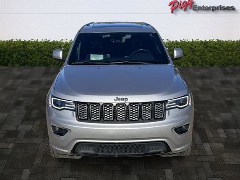 Used 2020 Jeep Grand Cherokee Altitude image 11