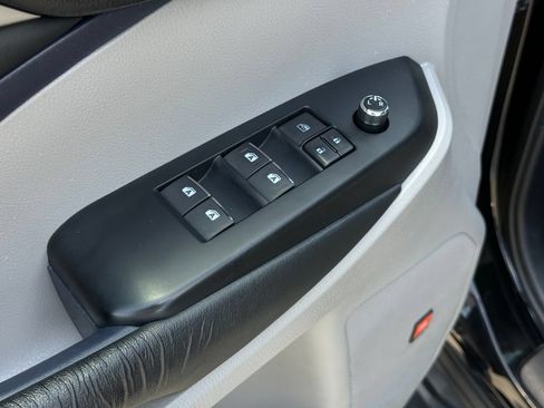 Used 2015 Toyota Highlander Limited FWD image 7