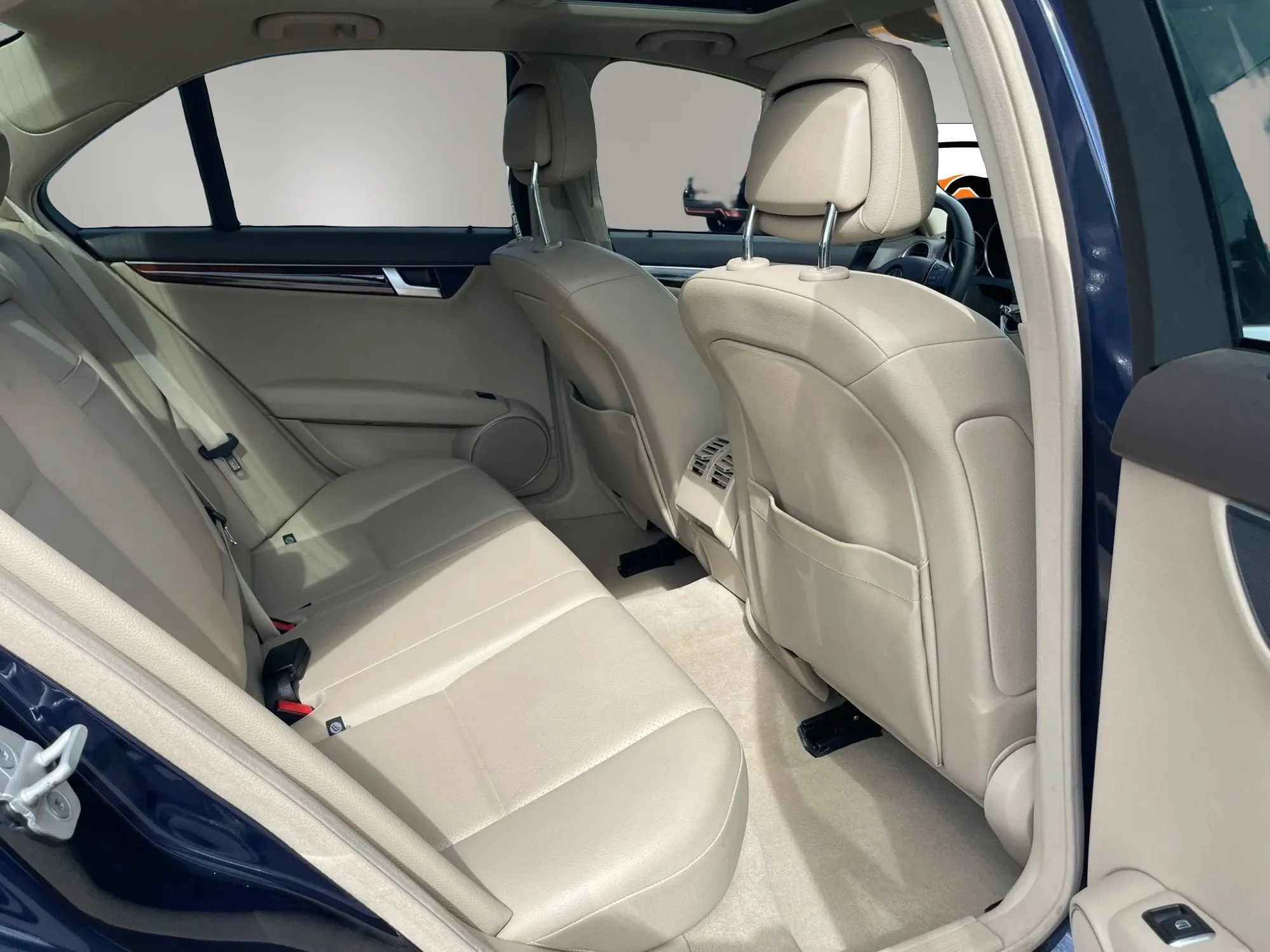 Used 2014 Mercedes-Benz C 300 4MATIC Sedan w/ Multimedia Package image 4