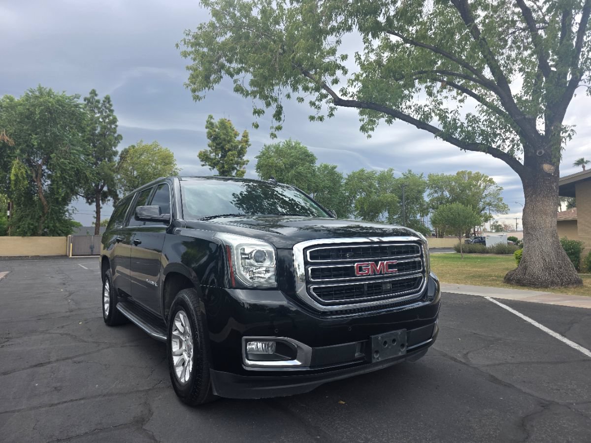 Used 2018 GMC Yukon XL SLT RWD image 1