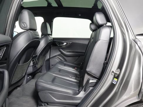 Used 2019 Audi Q7 3.0T Premium Plus AWD/4WD image 11