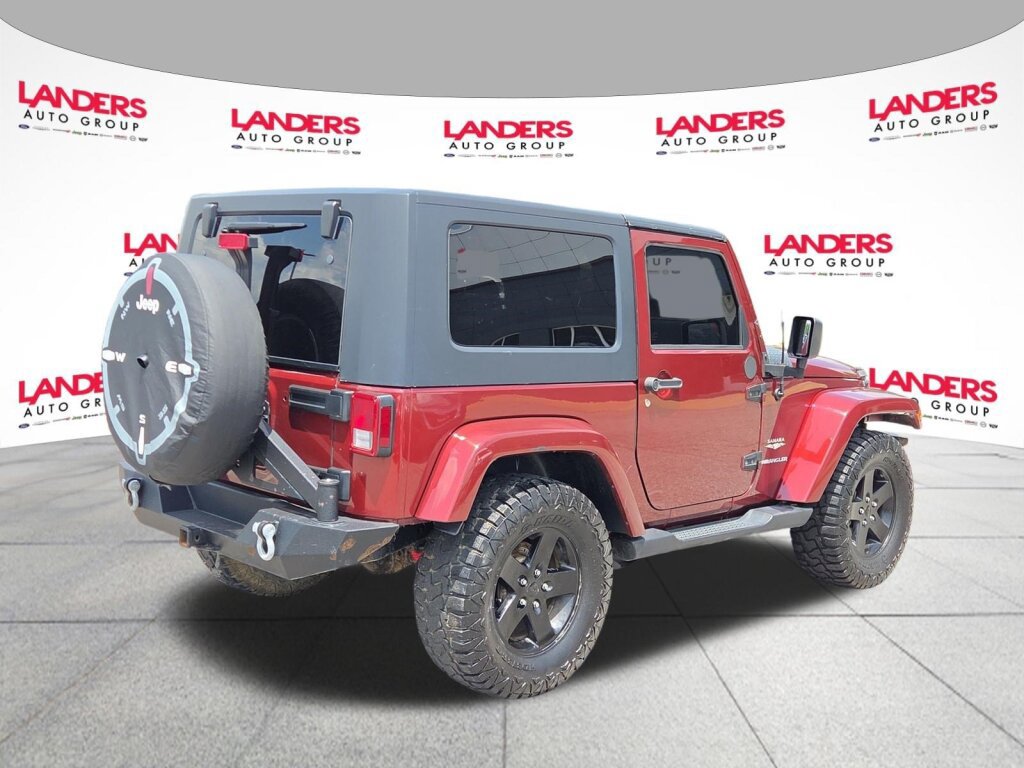 Used 2008 Jeep Wrangler Sahara w/ Dual Top Group AWD/4WD image 3