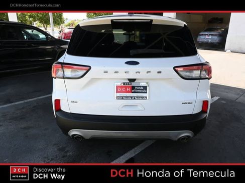 Used 2022 Ford Escape SE image 6